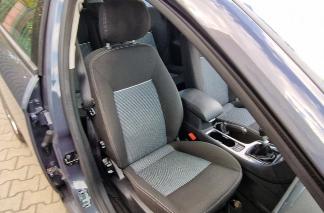 Ford Mondeo cena 27850 przebieg: 251000, rok produkcji 2011 z Koszalin małe 742